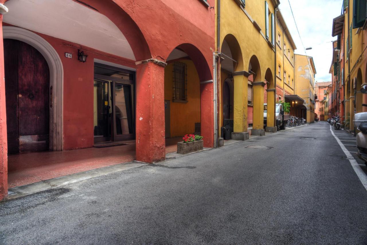 Bologna City Center Apartment By Wonderful Italy Exterior foto
